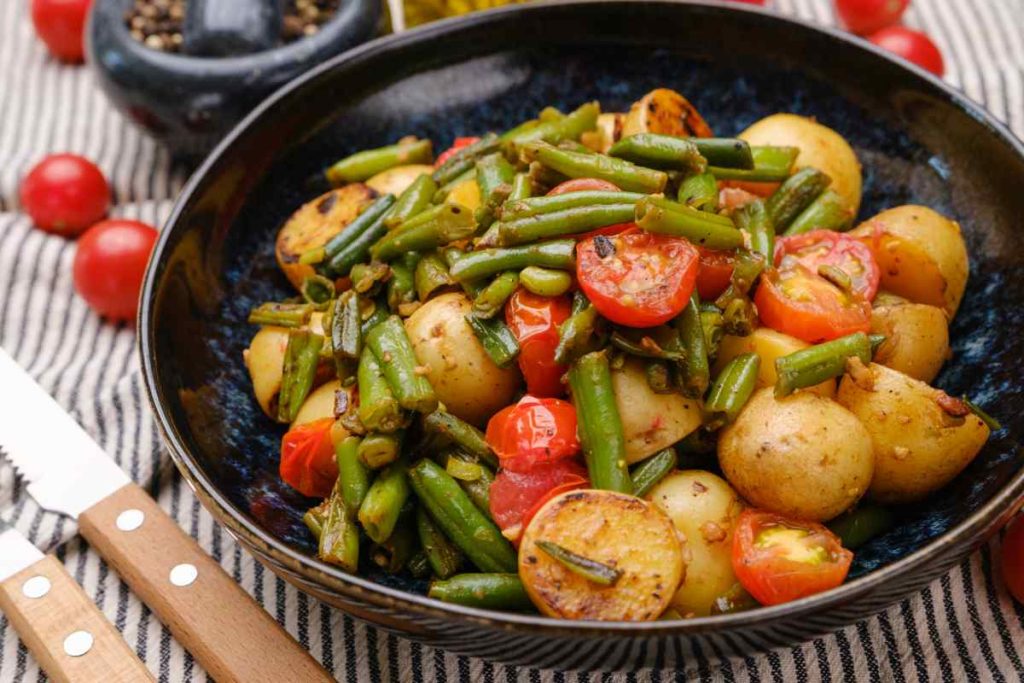 Sautéed Green Beans, Potatoes and Tomatoes