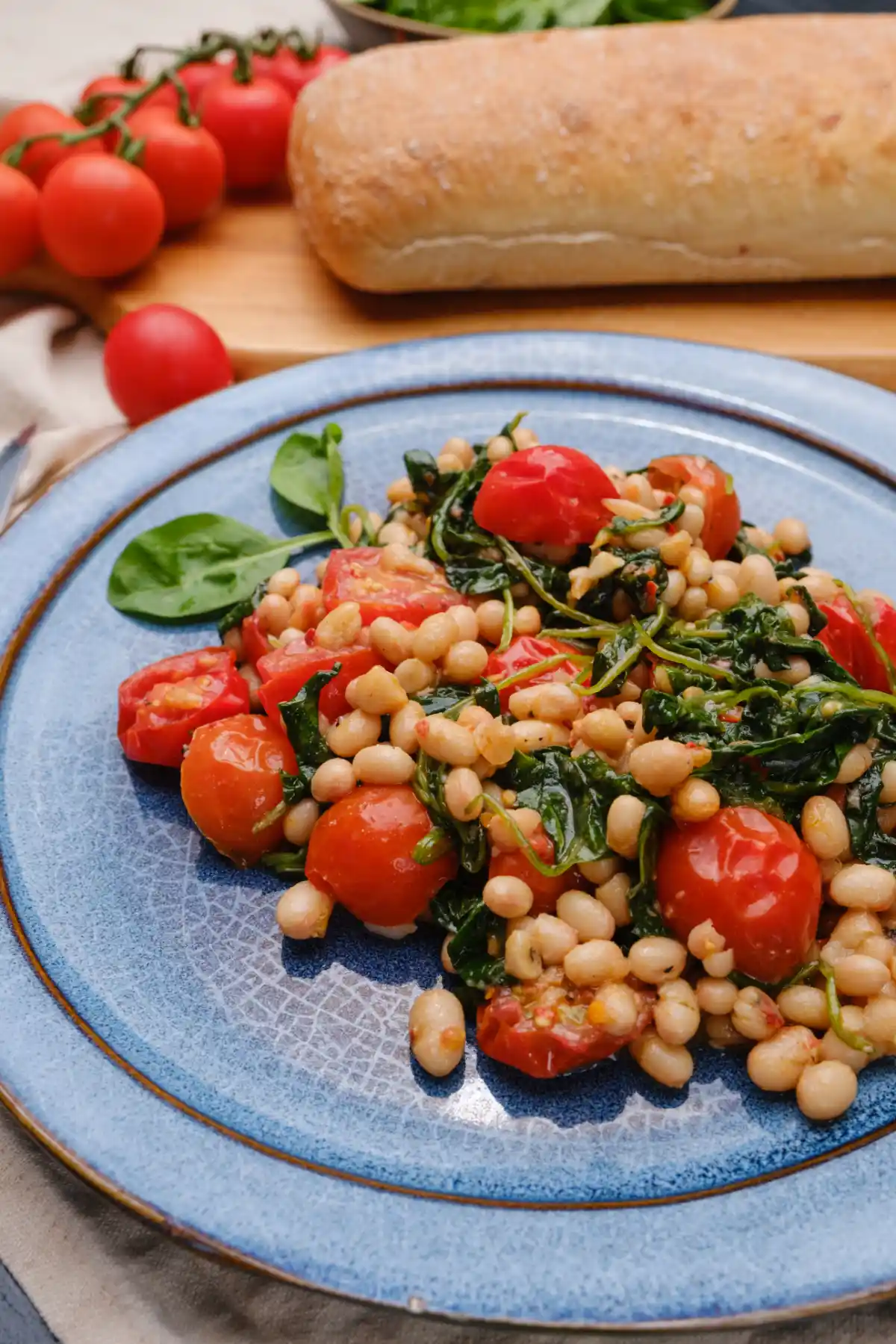 Sautéed Spinach, Tomatoes And Cannellini Beans